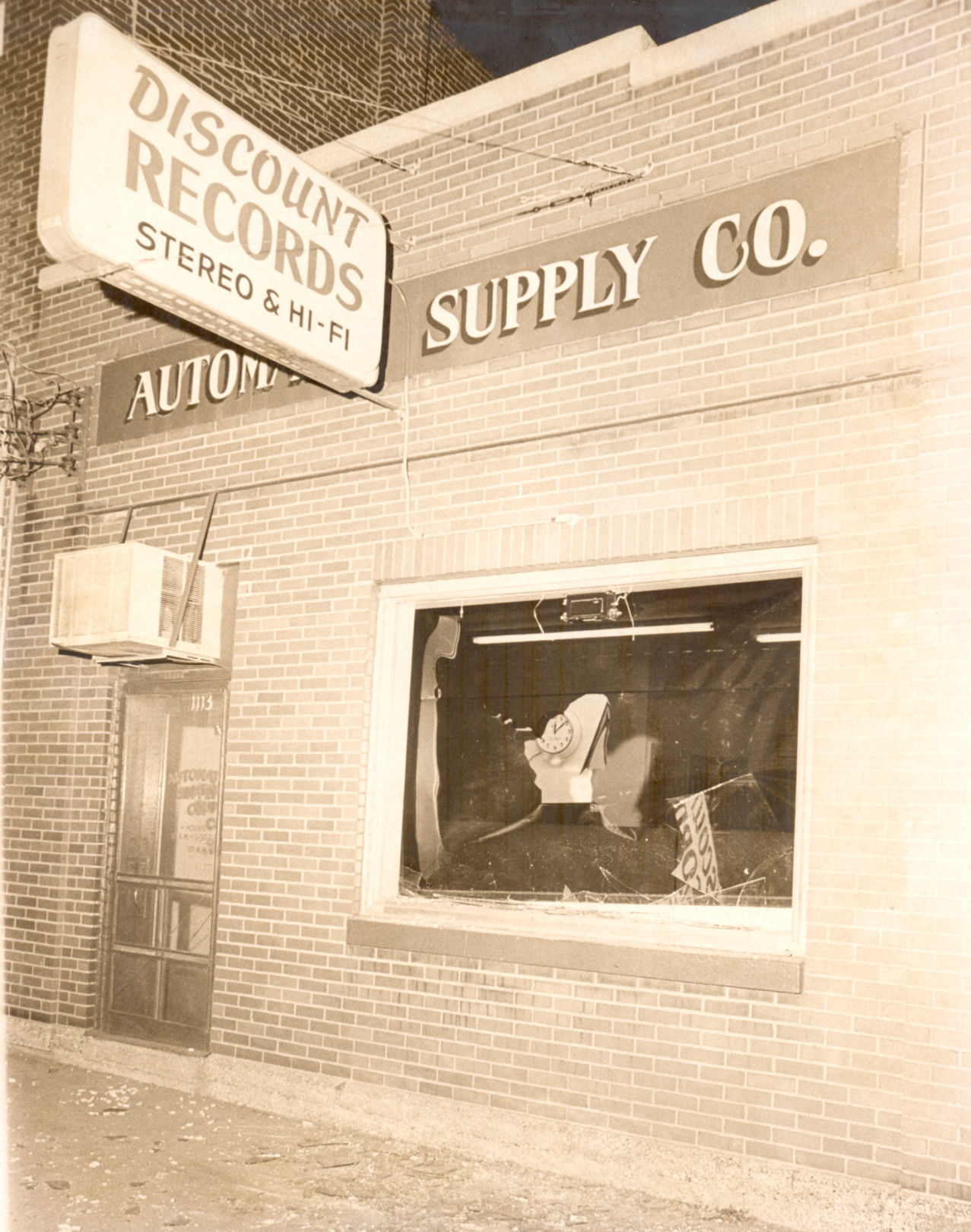 Discount Records: Waterloo riot of Sept. 13, 1968